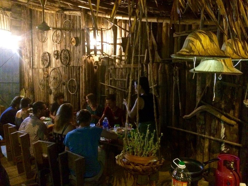 Nguyen Shack - Phong Nha Central Town Екстер'єр фото